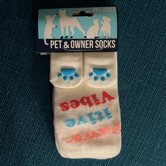 ADORABLE Pet & Owner Matching socks! - Picture 2 of 6
